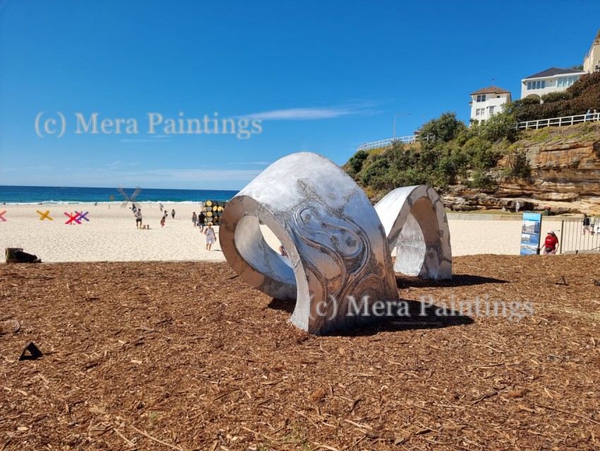 SCULPTURE AT TAMARAMA