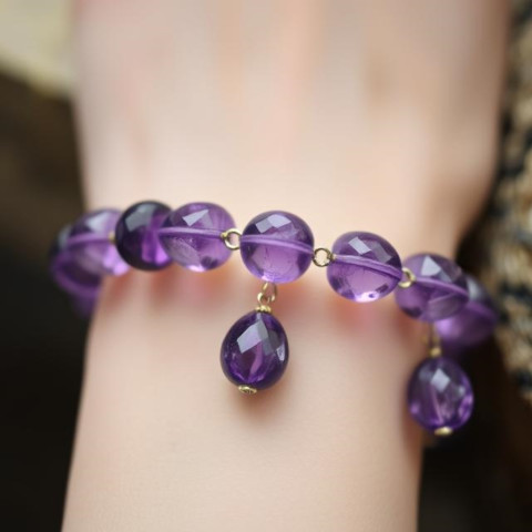 Gemstone vibes – feeling fancy and fabulous